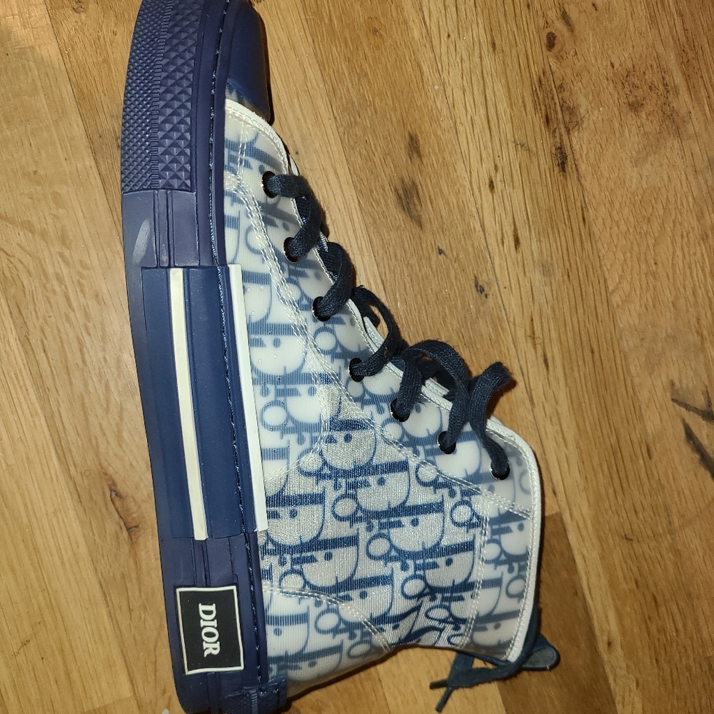 AUTHENTIC CHRISTIAN B23 DIOR SNEAKERS